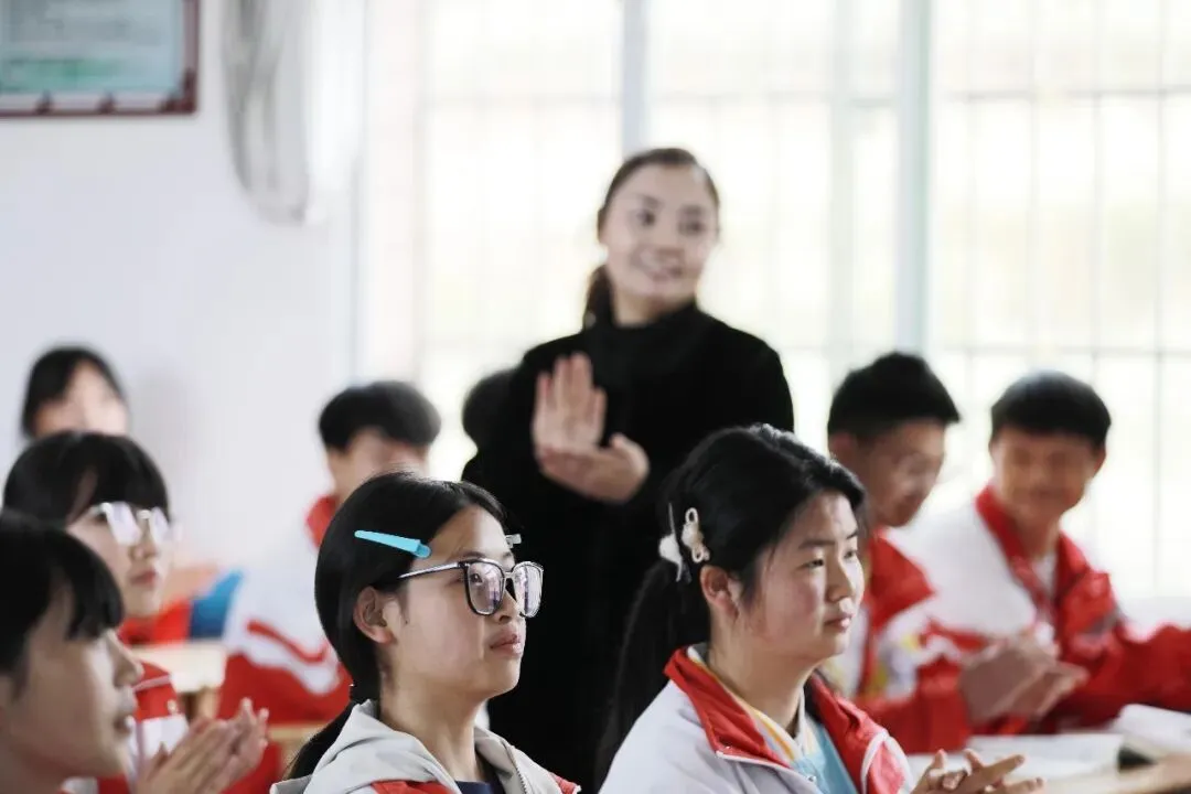 贵州黔西:研习中考文旨 赋能语文提质 第11张 贵州黔西:研习中考文旨 赋能语文提质 第11张