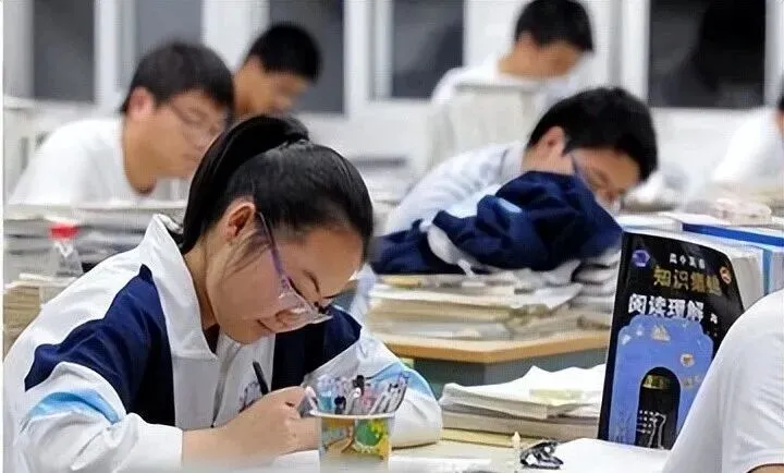 2026年中考改革风暴:政策变动背后的谁能上高中 第1张