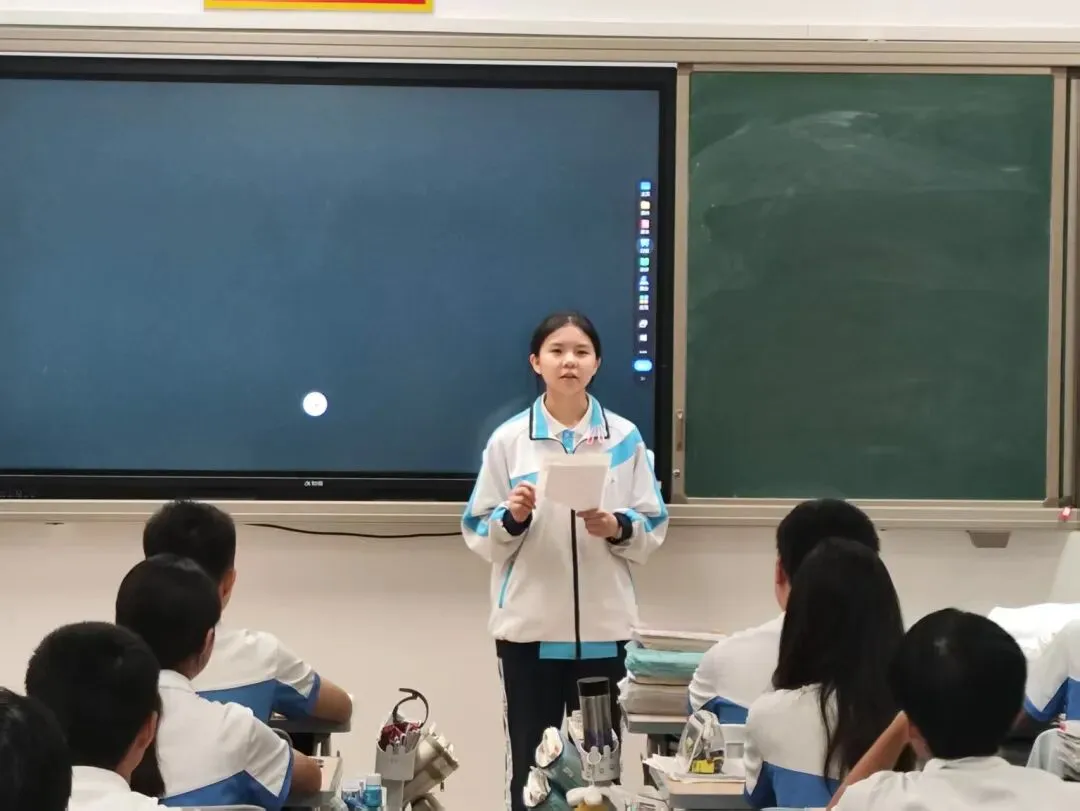 @各初中学校|中考在即,佛高学长学姐回母校送秘籍宝典了 第8张 @各初中学校|中考在即,佛高学长学姐回母校送秘籍宝典了 第8张