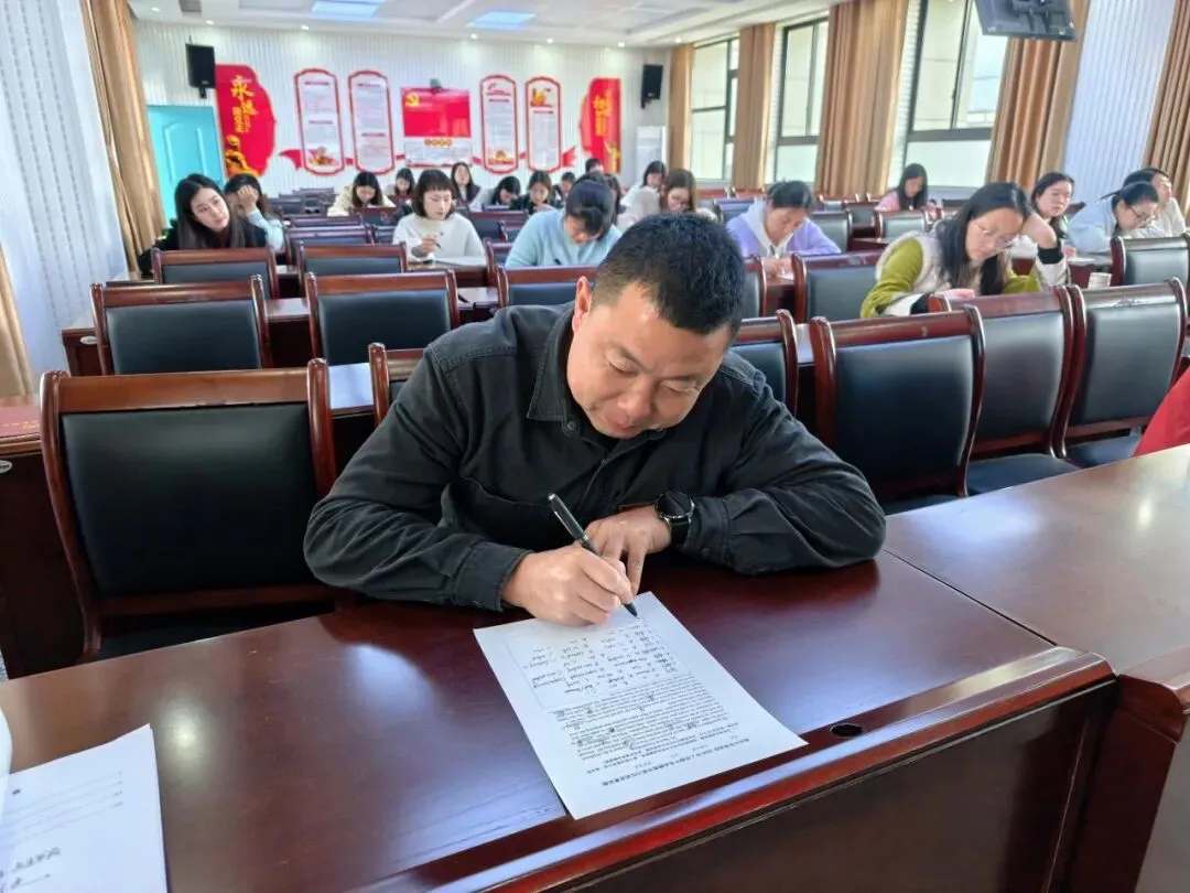 以赛促研强素养,以题提质助中考 ——道吾中学2026年上学期命题教学能力比武竞赛圆满举行 第5张 以赛促研强素养,以题提质助中考 ——道吾中学2026年上学期命题教学能力比武竞赛圆满举行 第5张