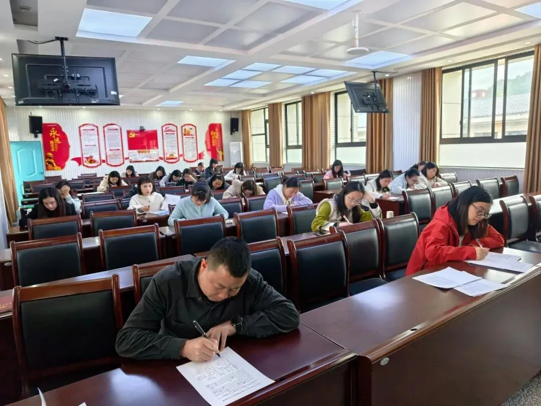 以赛促研强素养,以题提质助中考 ——道吾中学2026年上学期命题教学能力比武竞赛圆满举行 第14张 以赛促研强素养,以题提质助中考 ——道吾中学2026年上学期命题教学能力比武竞赛圆满举行 第14张