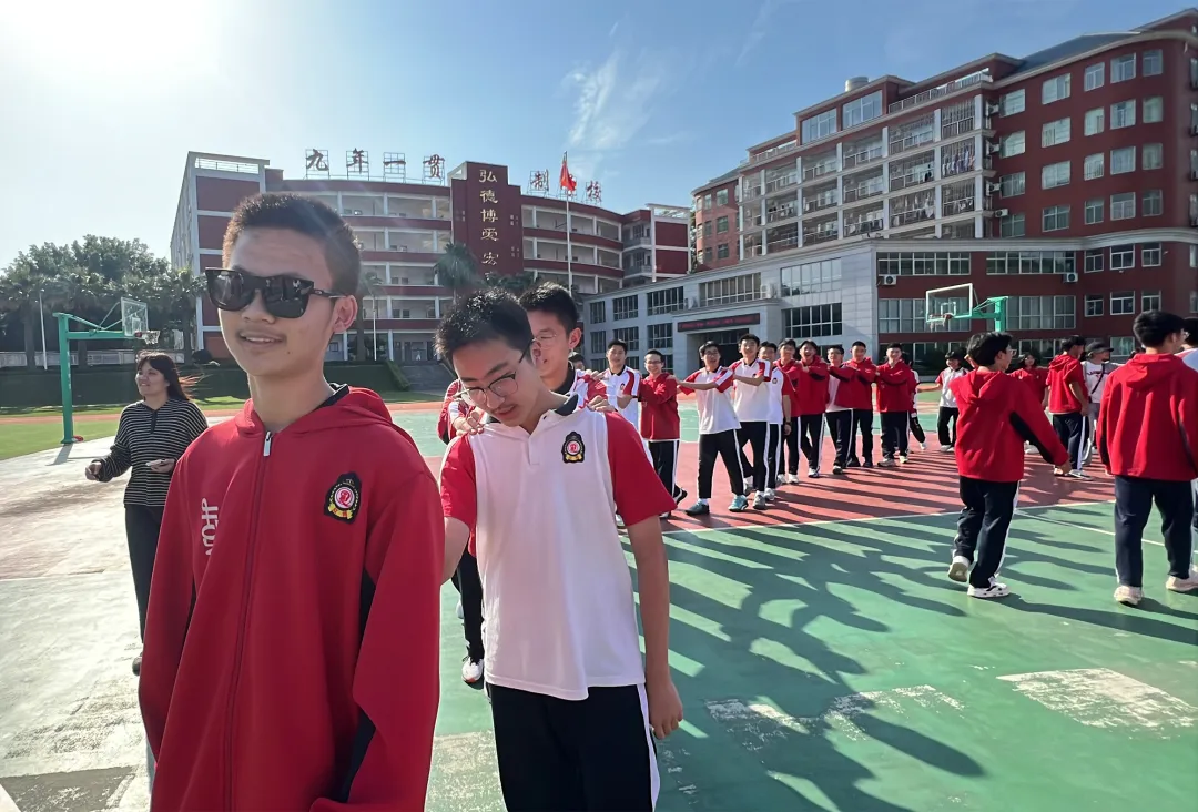 舒缓备考压力 从容亮剑中考——红博学校初三心理团辅活动 第18张 舒缓备考压力 从容亮剑中考——红博学校初三心理团辅活动 第18张