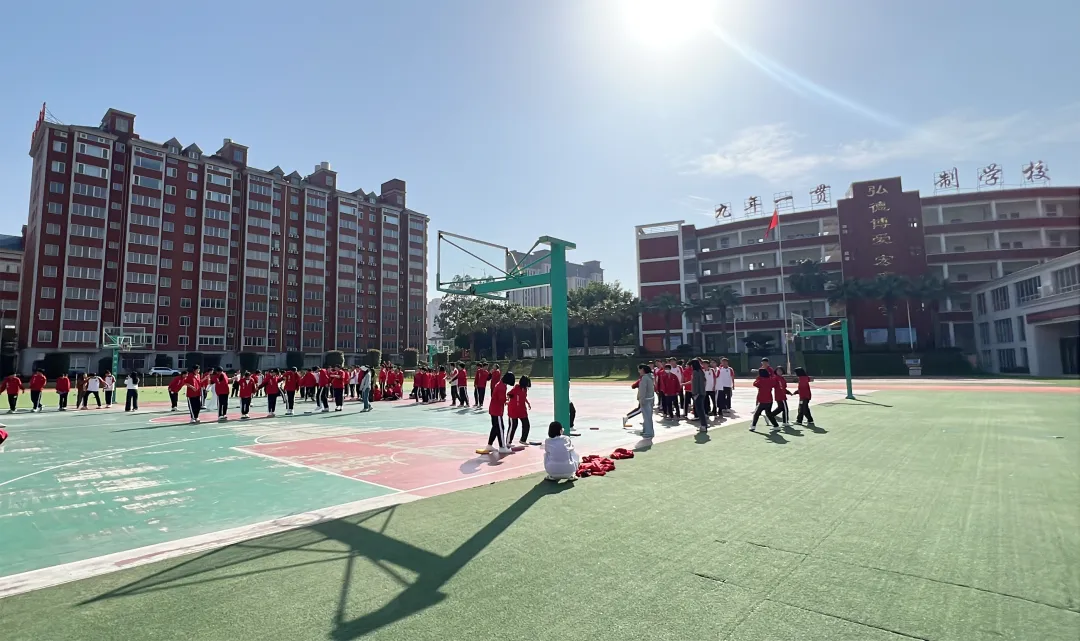 舒缓备考压力 从容亮剑中考——红博学校初三心理团辅活动 第21张 舒缓备考压力 从容亮剑中考——红博学校初三心理团辅活动 第21张