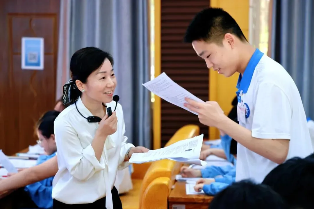 中考研讨聚合力,课题推广启新程-第34张图片-四季读书网