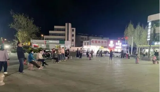 我突然意识到:异乡漂泊的游子终究要做的试卷是一份返乡的空白卷 第1张 我突然意识到:异乡漂泊的游子终究要做的试卷是一份返乡的空白卷 第1张