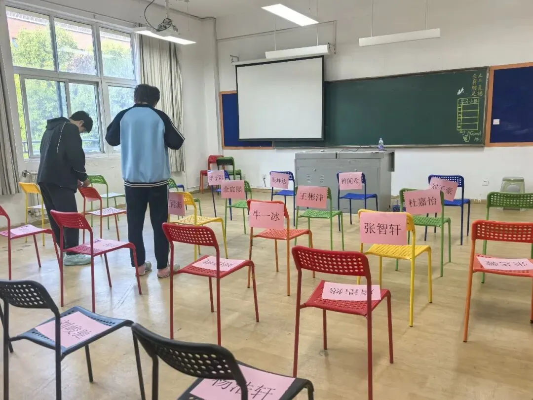 家校同心,逐梦再启|龙门中考复读家长会圆满举行 第3张 家校同心,逐梦再启|龙门中考复读家长会圆满举行 第3张