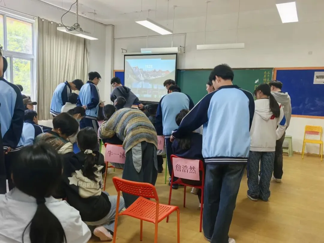 家校同心,逐梦再启|龙门中考复读家长会圆满举行 第15张 家校同心,逐梦再启|龙门中考复读家长会圆满举行 第15张