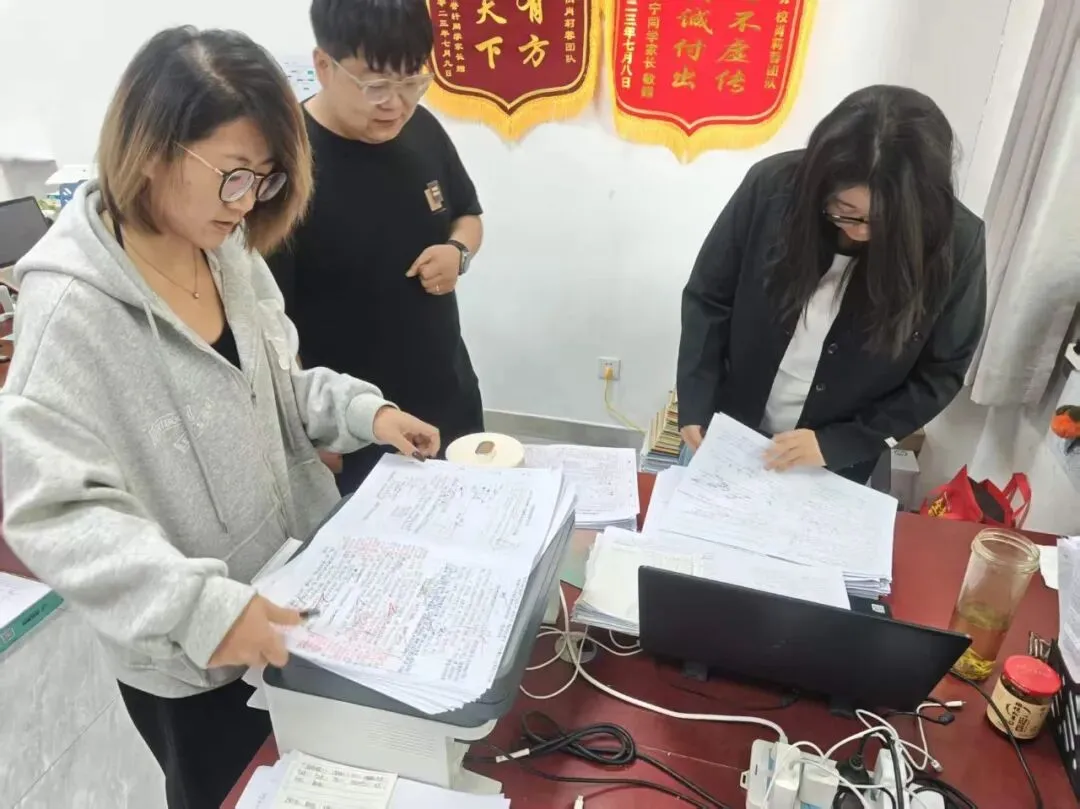 精准巡查促提升 凝心聚力备中考——成功中考二校开展教学专项巡查工作 第4张 精准巡查促提升 凝心聚力备中考——成功中考二校开展教学专项巡查工作 第4张