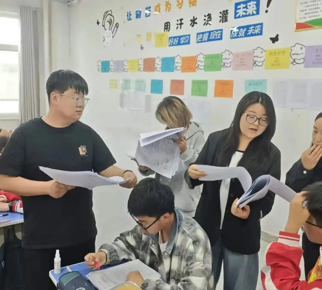精准巡查促提升 凝心聚力备中考——成功中考二校开展教学专项巡查工作 第11张 精准巡查促提升 凝心聚力备中考——成功中考二校开展教学专项巡查工作 第11张