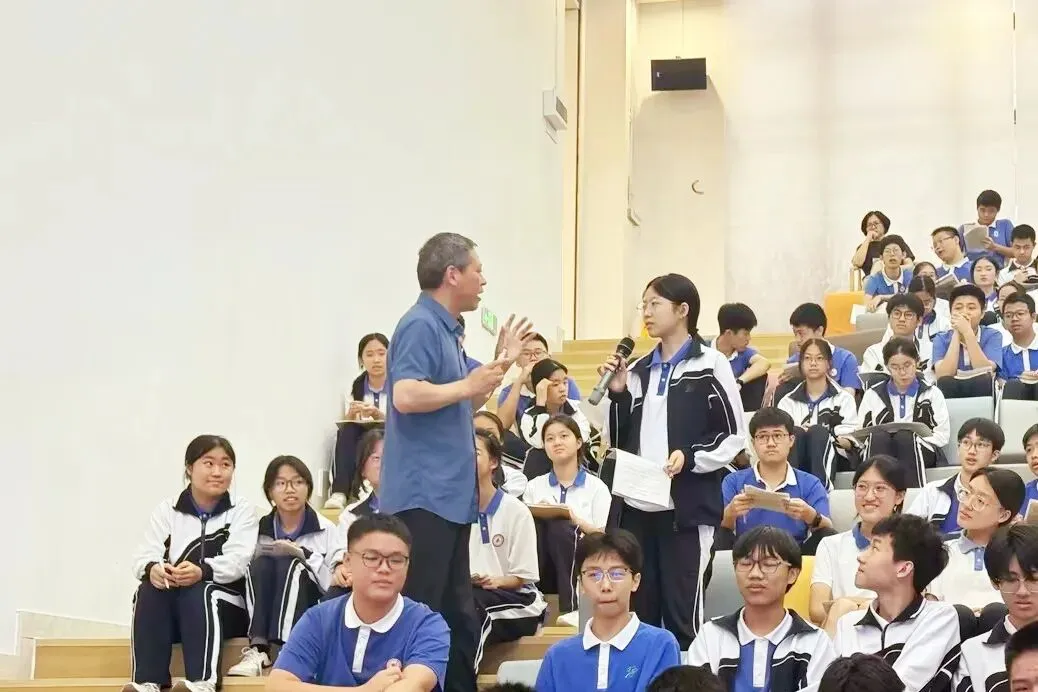 名师领航备中考 妙笔生花向未来—深圳北理莫斯科大学附属布心中学开展作文专题讲座 第3张 名师领航备中考 妙笔生花向未来—深圳北理莫斯科大学附属布心中学开展作文专题讲座 第3张