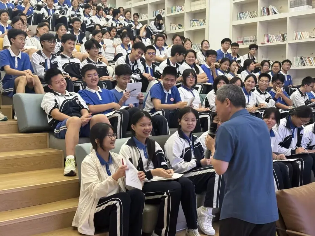 名师领航备中考 妙笔生花向未来—深圳北理莫斯科大学附属布心中学开展作文专题讲座 第6张 名师领航备中考 妙笔生花向未来—深圳北理莫斯科大学附属布心中学开展作文专题讲座 第6张