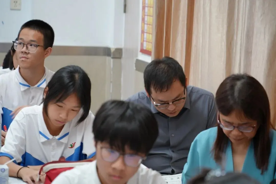 专家视导明方向,精准把脉助中考 第13张 专家视导明方向,精准把脉助中考 第13张