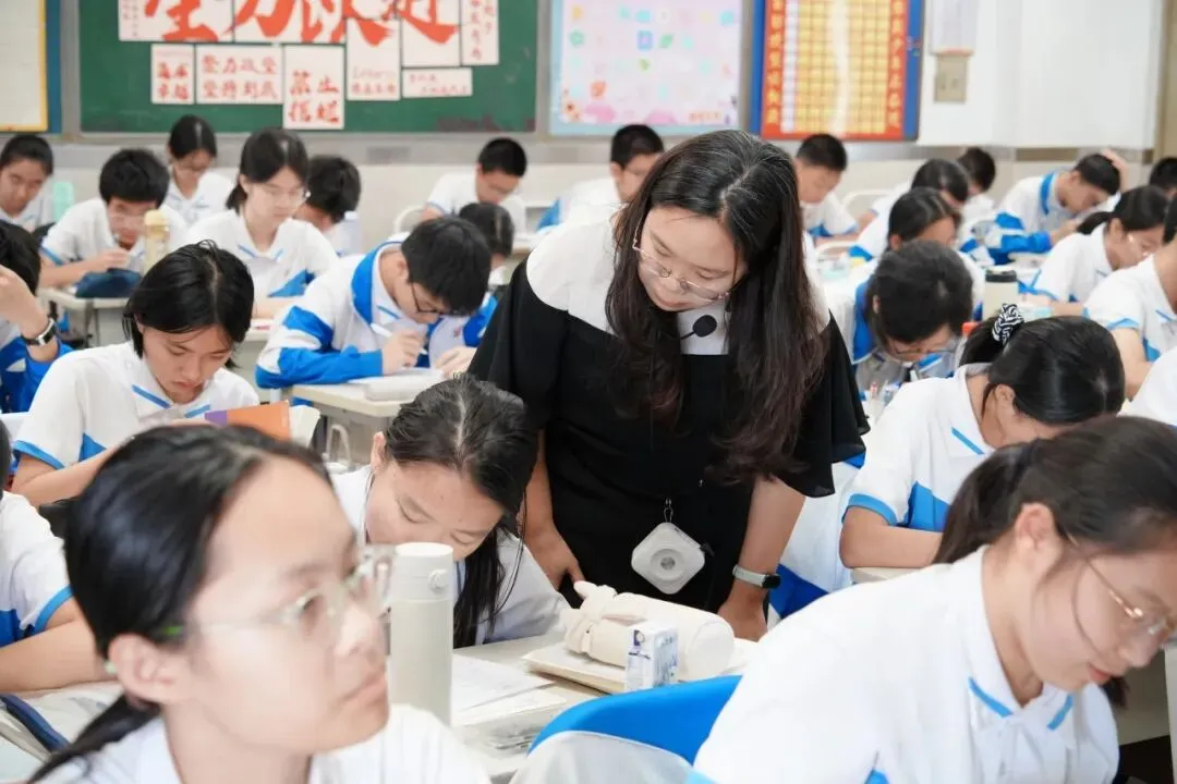 专家视导明方向,精准把脉助中考 第16张 专家视导明方向,精准把脉助中考 第16张