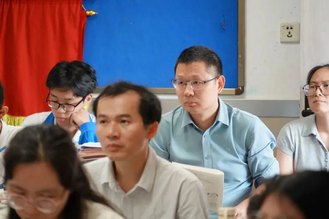 专家视导明方向,精准把脉助中考 第19张 专家视导明方向,精准把脉助中考 第19张