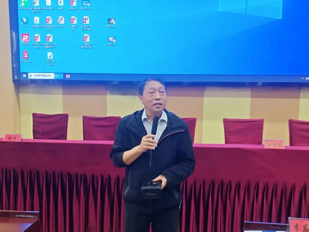 众行致远 共研中考——黄冈市民办学校中考备考专题研讨盛会在我校圆满举行 第12张