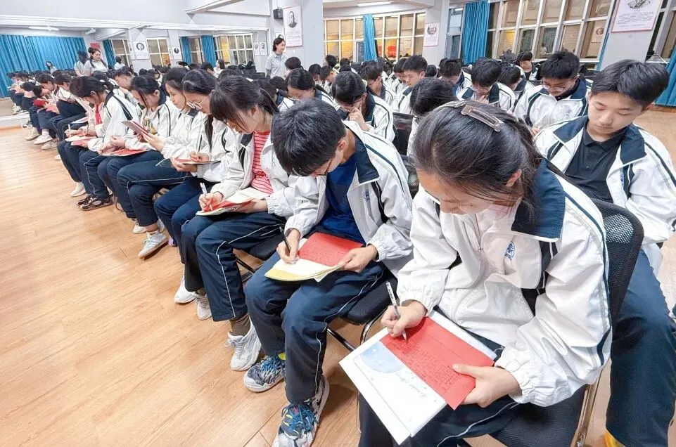 表彰砺志 心向中考 || 昆明东优教育集团汇承中学初三年级阶段性测试表彰暨心理赋能活动 第55张 表彰砺志 心向中考 || 昆明东优教育集团汇承中学初三年级阶段性测试表彰暨心理赋能活动 第55张
