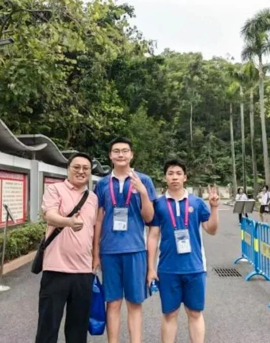 砺剑体育中考,圆梦青春赛场!红岭教育集团园岭中学初三学子中考首战告捷! 第43张 砺剑体育中考,圆梦青春赛场!红岭教育集团园岭中学初三学子中考首战告捷! 第43张