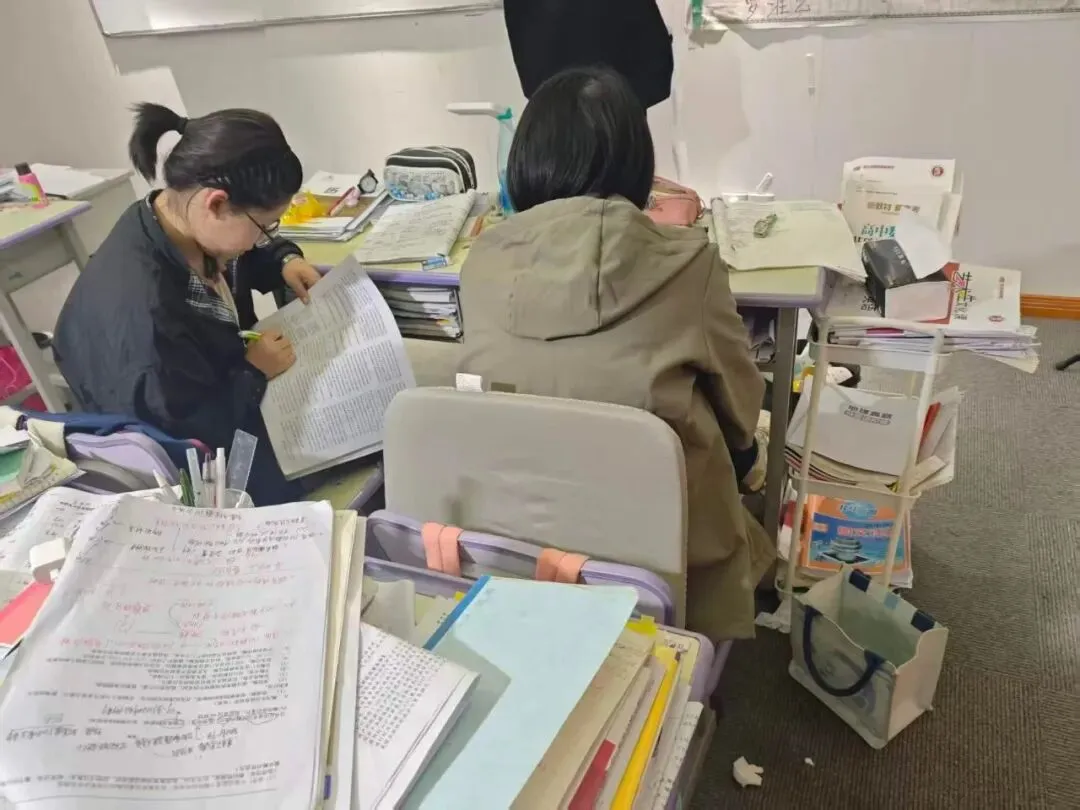 距中考仅剩50天!贵阳二模300多分,她竟凭这个方法冲进重点高中……龙翔初三冲刺班究竟做了什么? 第6张