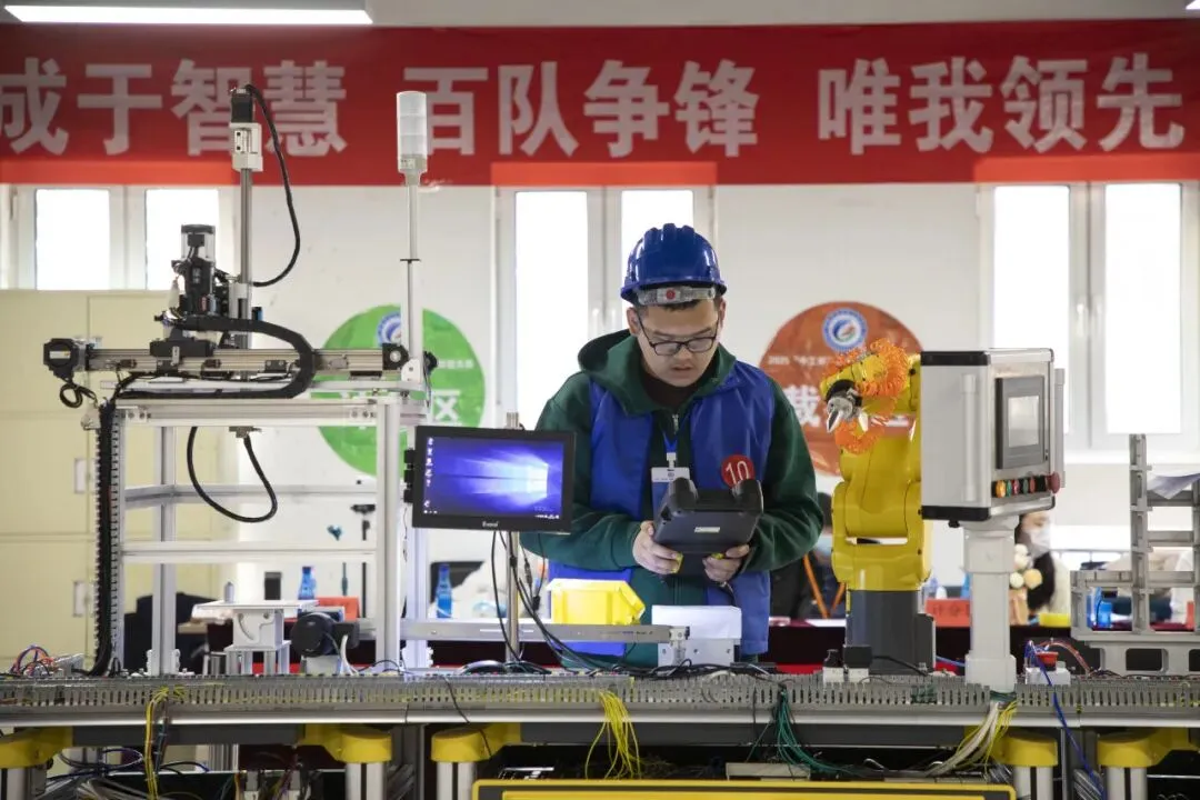 中考落榜别迷茫!趁中职补录窗口期,来青岛中工高级技工学校实地择校-第3张图片-四季读书网 中考落榜别迷茫!趁中职补录窗口期,来青岛中工高级技工学校实地择校-第3张图片-四季读书网