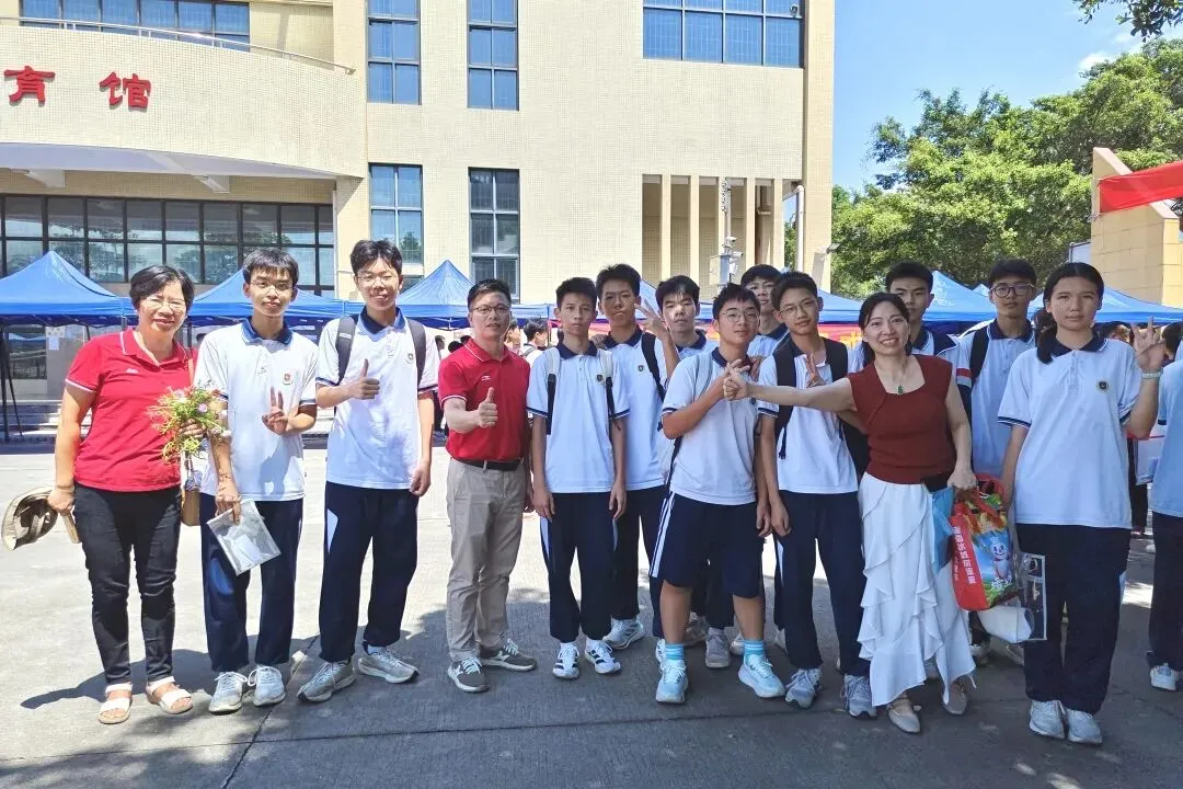 中考收官!花都少年笔落锋收,启航下一程-第77张图片-四季读书网 中考收官!花都少年笔落锋收,启航下一程-第77张图片-四季读书网