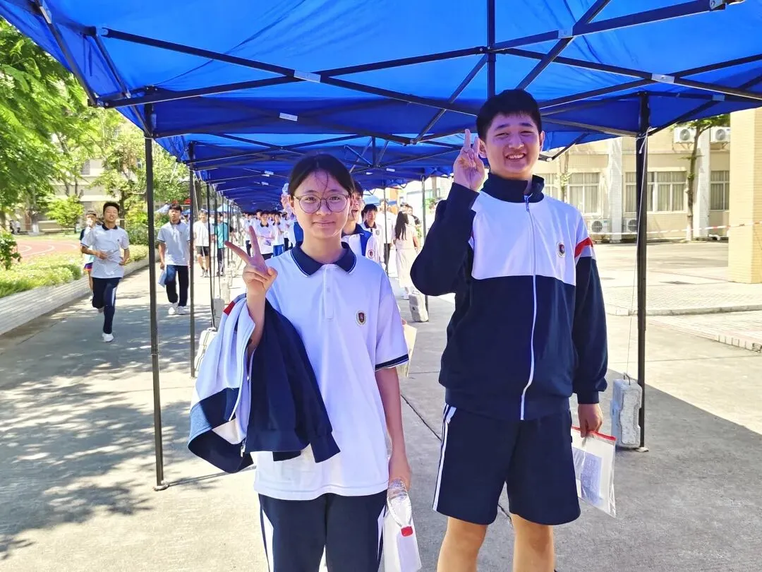中考收官!花都少年笔落锋收,启航下一程-第79张图片-四季读书网 中考收官!花都少年笔落锋收,启航下一程-第79张图片-四季读书网