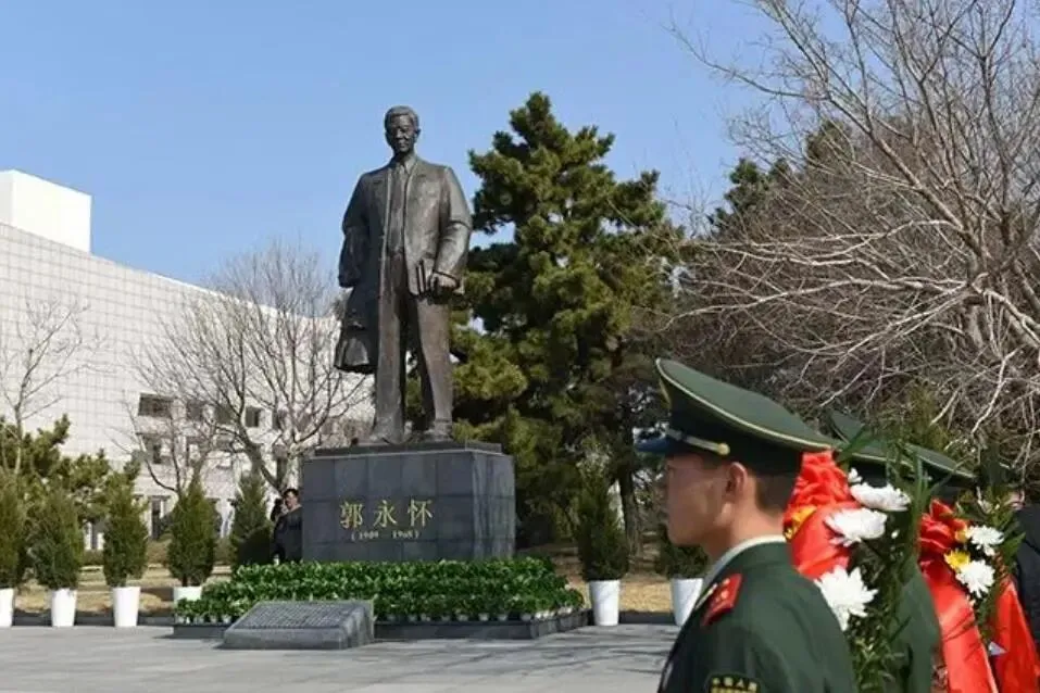 【中考阅读指导】情到深处——记“两弹一星”元勋郭永怀(唐明华)重庆2026-第7张图片-四季读书网 【中考阅读指导】情到深处——记“两弹一星”元勋郭永怀(唐明华)重庆2026-第7张图片-四季读书网