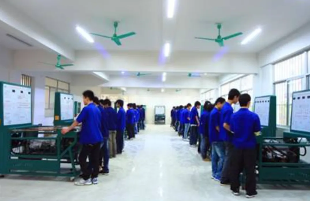 中考成绩差?来广西动力技工学校 !升学就业两不误-第2张图片-四季读书网 中考成绩差?来广西动力技工学校 !升学就业两不误-第2张图片-四季读书网