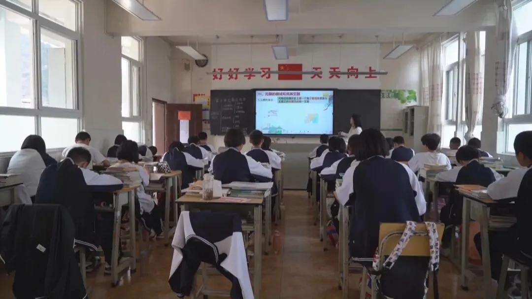 中考这样评卷! 一起走进玉溪市2024年中考评卷开放日现场-第5张图片-四季读书网 中考这样评卷! 一起走进玉溪市2024年中考评卷开放日现场-第5张图片-四季读书网