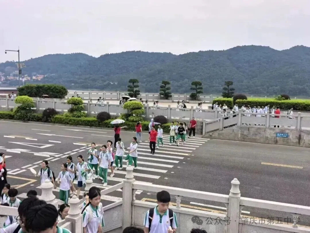 智趣巧思绘锦程,凝心聚力赢中考 肇庆市吴艳芳名班主任工作室协助开展五中2026年九年级前团建活动-第6张图片-四季读书网