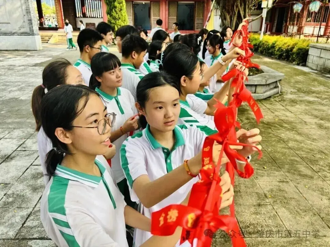 智趣巧思绘锦程,凝心聚力赢中考 肇庆市吴艳芳名班主任工作室协助开展五中2026年九年级前团建活动-第10张图片-四季读书网