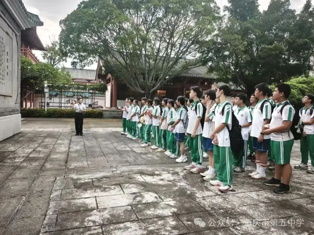 智趣巧思绘锦程,凝心聚力赢中考 肇庆市吴艳芳名班主任工作室协助开展五中2026年九年级前团建活动-第45张图片-四季读书网