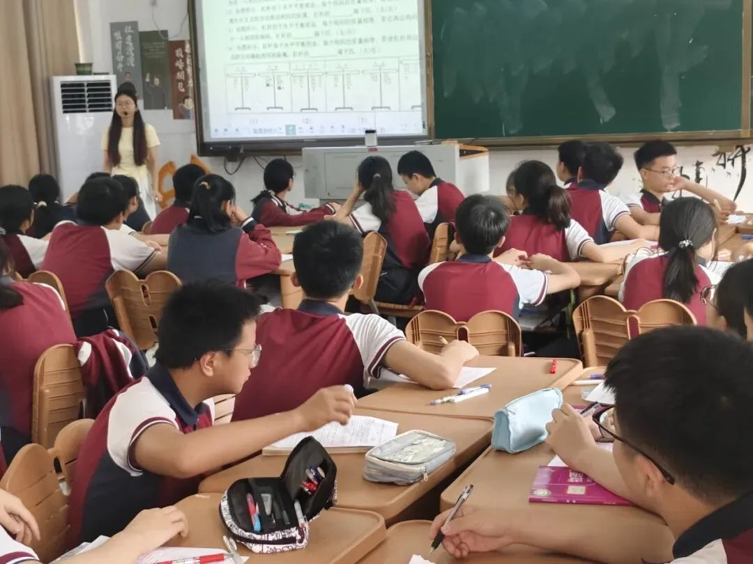 中考专栏•班科组|星火踏云途,十九折蟾桂——初三19班的热烈篇章-第57张图片-四季读书网 中考专栏•班科组|星火踏云途,十九折蟾桂——初三19班的热烈篇章-第57张图片-四季读书网