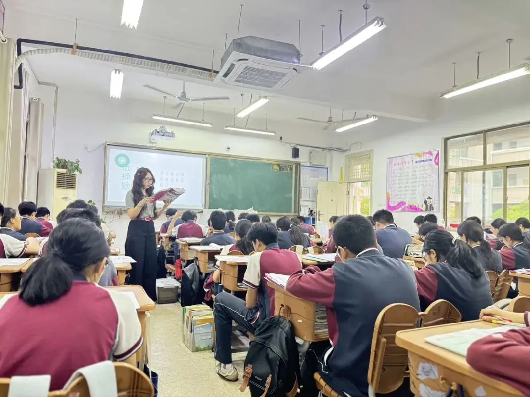 中考专栏•班科组|星火踏云途,十九折蟾桂——初三19班的热烈篇章-第59张图片-四季读书网 中考专栏•班科组|星火踏云途,十九折蟾桂——初三19班的热烈篇章-第59张图片-四季读书网