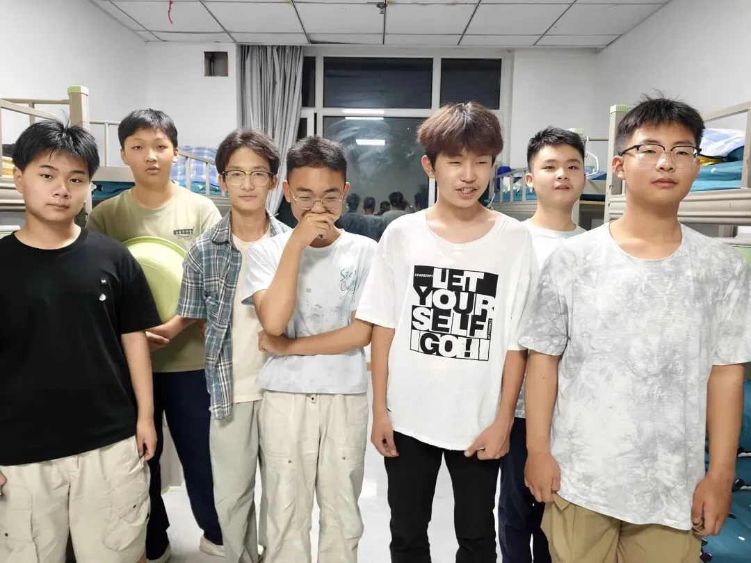 成功中考二校夏令营|这个暑假,这群少年悄悄完成了一场蜕变-第28张图片-四季读书网