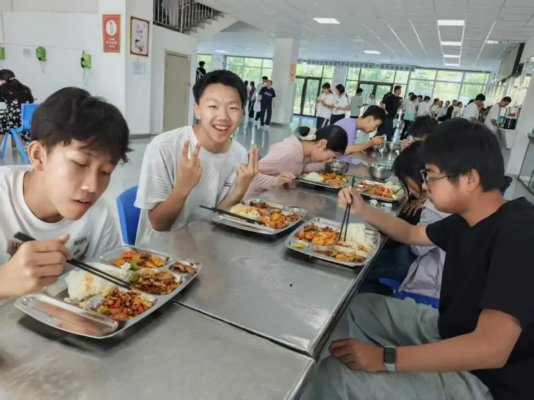 成功中考二校夏令营|这个暑假,这群少年悄悄完成了一场蜕变-第31张图片-四季读书网