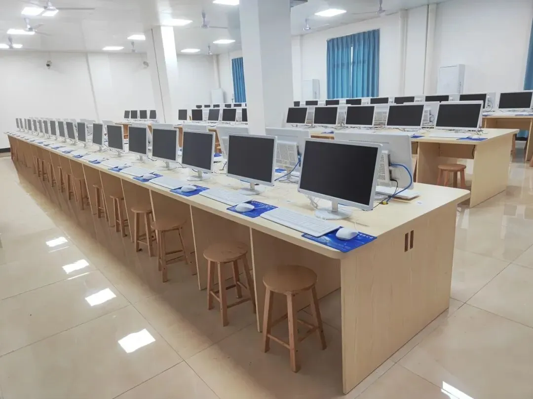 2026中考已出分,考不上高中的理想选择--化州市鉴江司法职业学校(广东省重点中职学校)--可升学可就业可参军,给孩子一个未来!-第122张图片-四季读书网