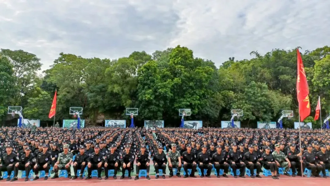 2026中考已出分,考不上高中的理想选择--化州市鉴江司法职业学校(广东省重点中职学校)--可升学可就业可参军,给孩子一个未来!-第125张图片-四季读书网