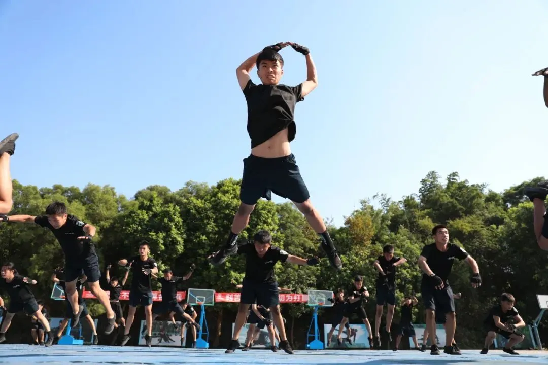 2026中考已出分,考不上高中的理想选择--化州市鉴江司法职业学校(广东省重点中职学校)--可升学可就业可参军,给孩子一个未来!-第135张图片-四季读书网