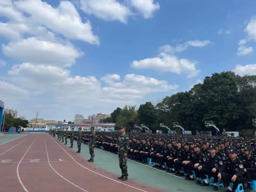 2026中考已出分,考不上高中的理想选择--化州市鉴江司法职业学校(广东省重点中职学校)--可升学可就业可参军,给孩子一个未来!-第138张图片-四季读书网