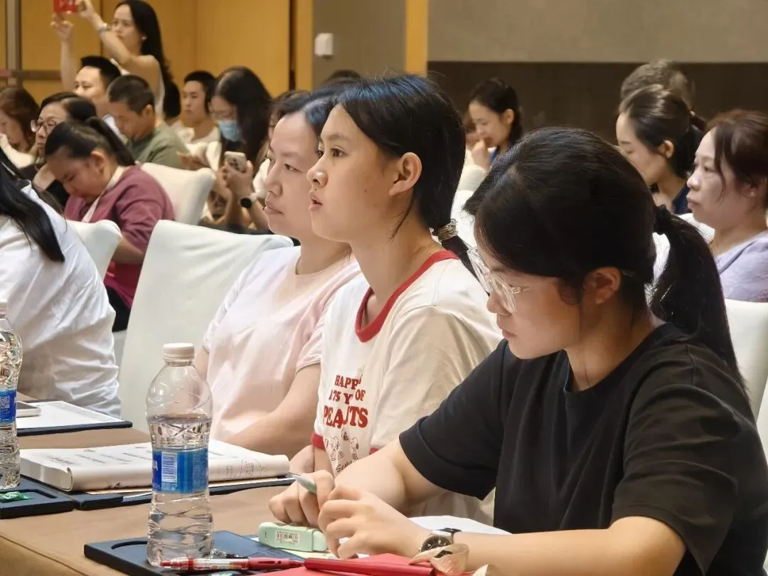 羊城晚报|2026年广州中考成绩出炉,品读行交出亮眼答卷:五名学员取得语文单科120分,超百名学员取得110分以上-第24张图片-四季读书网