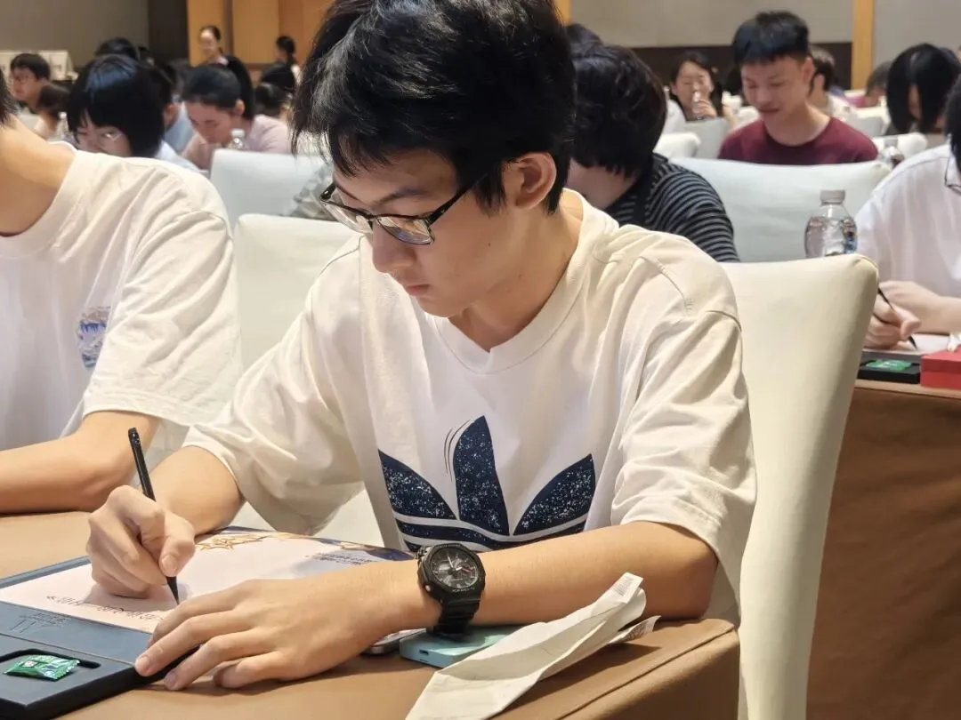 羊城晚报|2026年广州中考成绩出炉,品读行交出亮眼答卷:五名学员取得语文单科120分,超百名学员取得110分以上-第39张图片-四季读书网