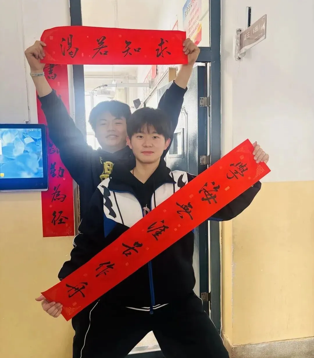 成功高三教室里不只有试卷,还有满满的励志班级文化-第14张图片-四季读书网