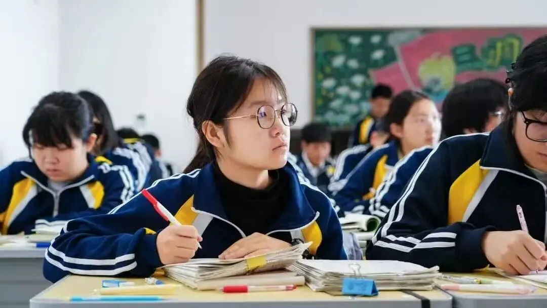 2026广东春考真题映射2027考情!最新考纲大变动全网梳理,学考君带你赢在2027春考备考起跑线!-第9张图片-四季读书网 2026广东春考真题映射2027考情!最新考纲大变动全网梳理,学考君带你赢在2027春考备考起跑线!-第9张图片-四季读书网