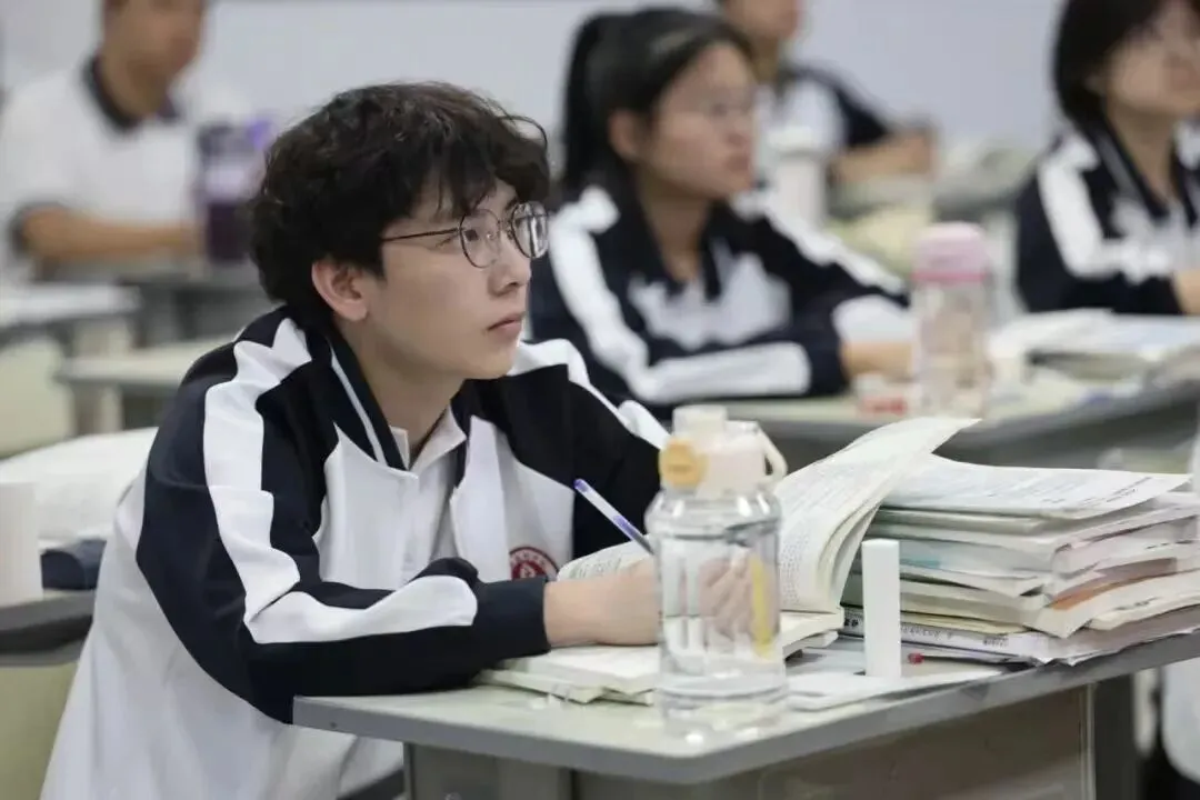 2026广东春考真题映射2027考情!最新考纲大变动全网梳理,学考君带你赢在2027春考备考起跑线!-第11张图片-四季读书网 2026广东春考真题映射2027考情!最新考纲大变动全网梳理,学考君带你赢在2027春考备考起跑线!-第11张图片-四季读书网
