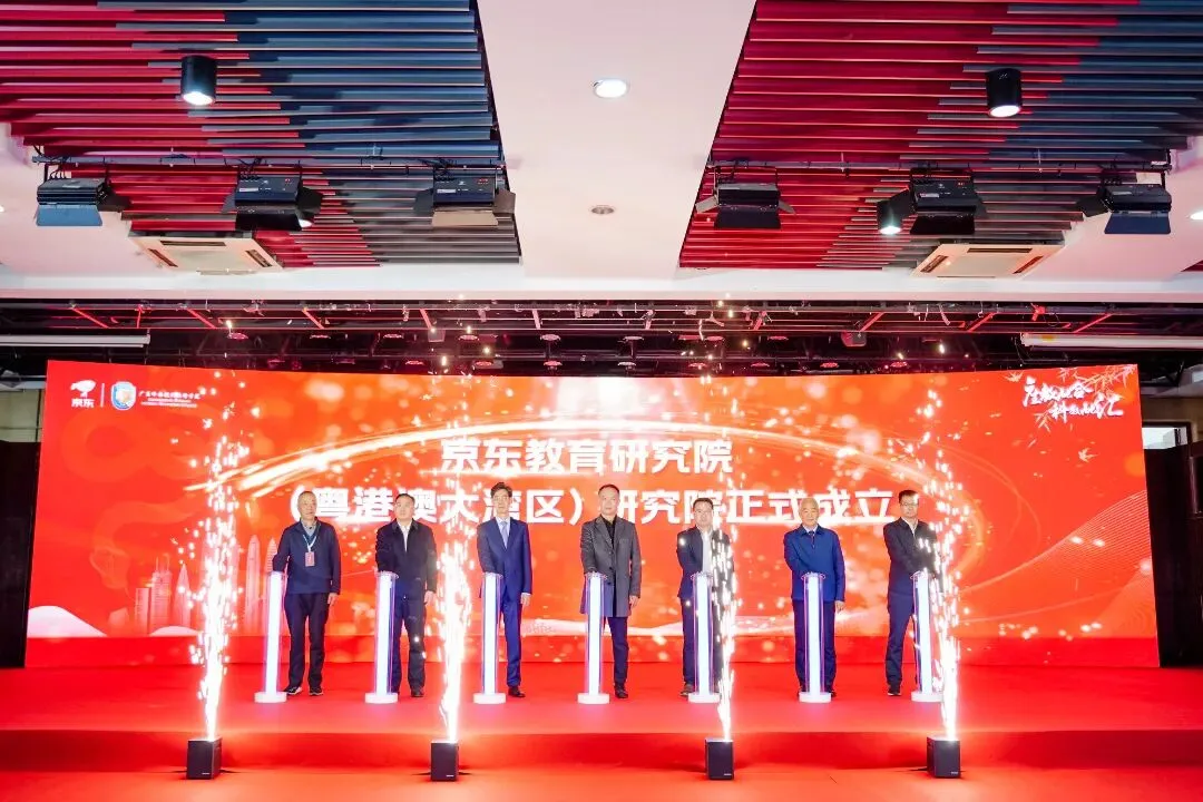 中考708分,他们放弃普高选中职!在岭南,升学与就业从来不是单选题-第11张图片-四季读书网 中考708分,他们放弃普高选中职!在岭南,升学与就业从来不是单选题-第11张图片-四季读书网
