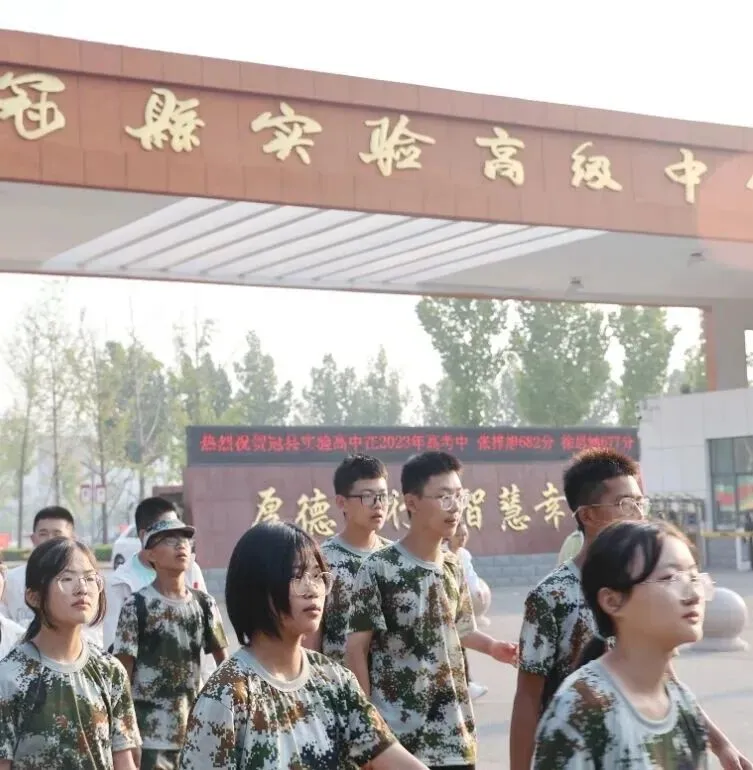 低进高出,逆袭成功 | 从中考7354名开始,我在实高慢慢追上自己-第9张图片-四季读书网