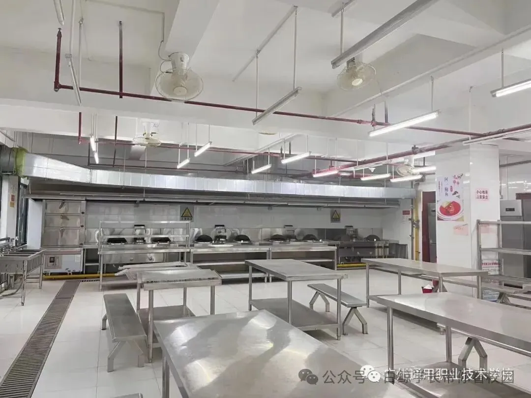 中考补录学校:广州通用职业技术学校招生报名【学费低至3950一学期】-第27张图片-四季读书网