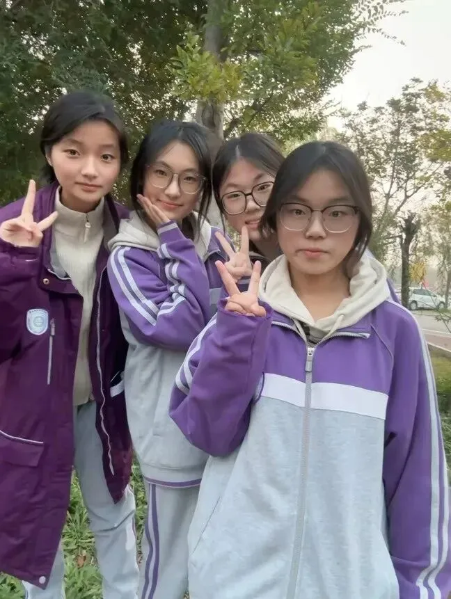 低进高出,逆袭成功 | 从中考7354名开始,我在实高慢慢追上自己-第17张图片-四季读书网