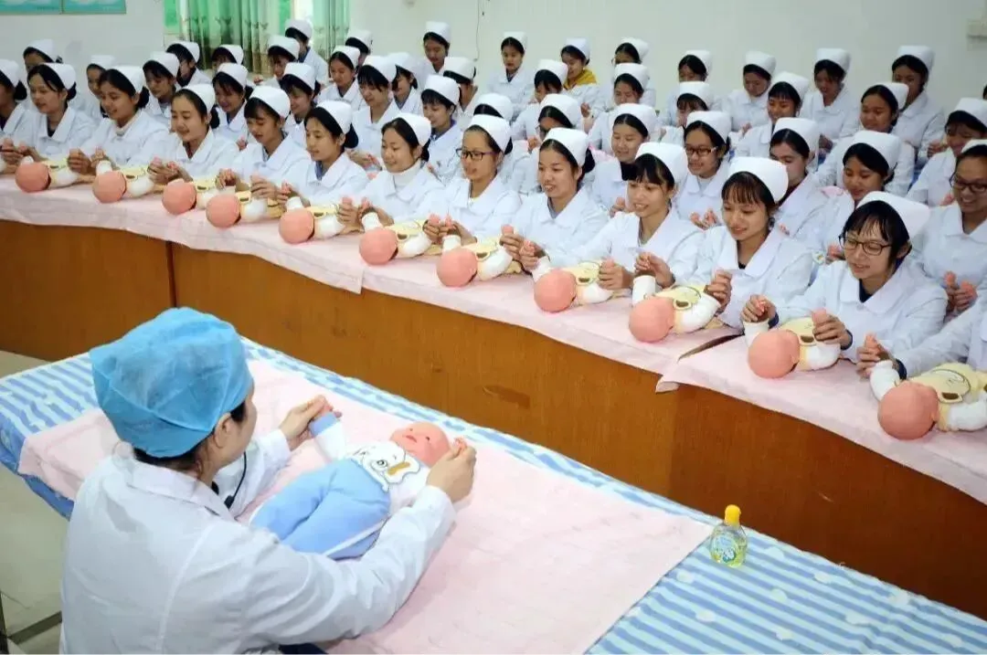 中考录取 | 广东省新兴中药学校中考录取分数-第23张图片-四季读书网 中考录取 | 广东省新兴中药学校中考录取分数-第23张图片-四季读书网