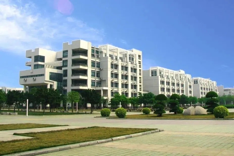 中考落榜?2026年技能工匠班正招生,本科名校内学习培养,高薪就业!-第15张图片-四季读书网 中考落榜?2026年技能工匠班正招生,本科名校内学习培养,高薪就业!-第15张图片-四季读书网